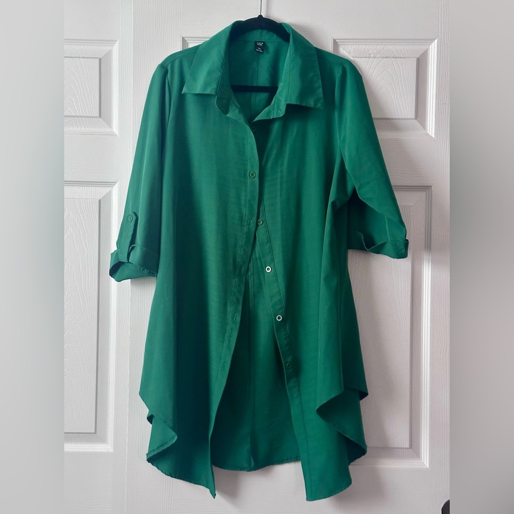 SHEIN Curve Emerald Blouse